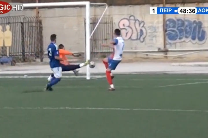 VIDEO: Μόνο στην Ελλάδα αυτά! Διαιτητής και επόπτης μέτρησαν γκολ σε σουτ που πήγε άουτ…