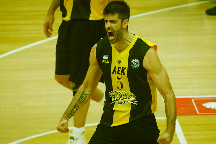 Οι “ντόπες” του Ντούσαν Σάκοτα