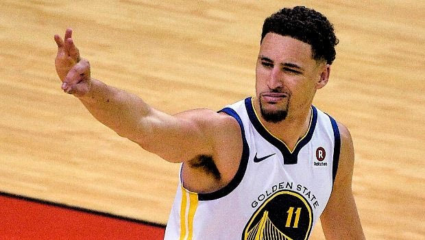 Ο Klay Thompson έστειλε τα… φιλιά του στους φίλους των Rockets