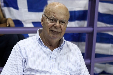 Έξαλλοι στην Ισπανία με Βασιλακόπουλο: “Ασεβής και άσχετος”!