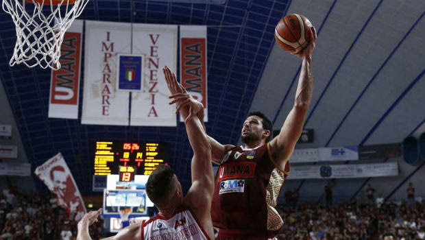 Το… ντέρμπι και η 1η θέση στην Βενέτσια, 89-86 την Αρμάνι
