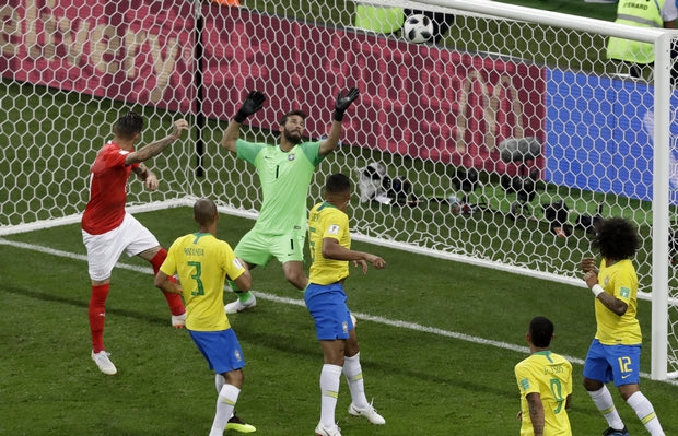 Η Βραζιλία πάει στη FIFA για τη μη χρήση του VAR με την Ελβετία
