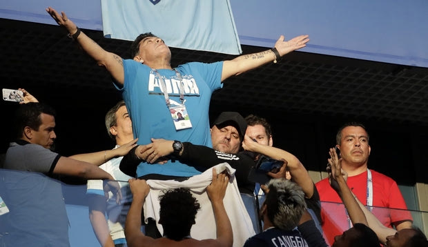 Ο Μαραντόνα γυρίζει ταινία στο Παγκόσμιο Κύπελλο