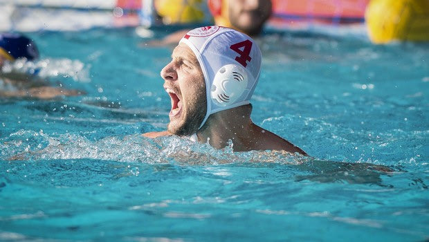 Στον τελικό του Champions League ο Ολυμπιακός, 6-4 την Μπαρτσελονέτα