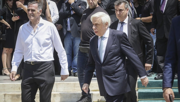 Στον Πρόεδρο της Δημοκρατίας ο Γκόρντον Τανγκ και ο Ισίδωρος Κούβελος