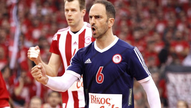 Ανανέωσε ο Στεφάνου με τον Ολυμπιακό