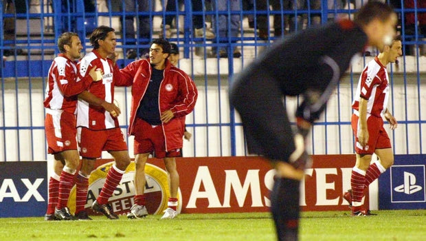 Το τατουάζ που ζητάνε οι οπαδοί του Ολυμπιακού (VIDEO)