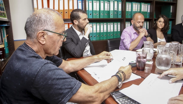 Κωνσταντίνου: “Θέμα πολιτικής η άδεια, περιμένουμε πάλι τον Πιεμπονγκσάντ”
