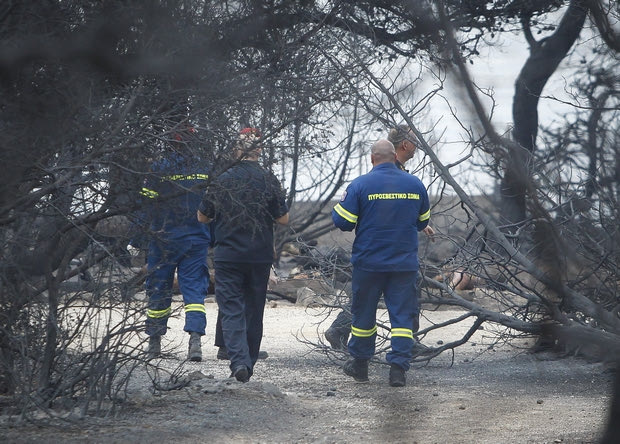 Σοκ στην Αργυρά Ακτή: 26 βρέθηκαν αγκαλιασμένοι και απανθρακωμένοι, υπάρχουν και άλλοι 4 νεκροί