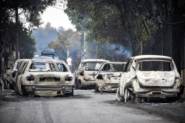 Πακέτο μέτρων για τους πληγέντες από τις καταστροφικές πυρκαγιές