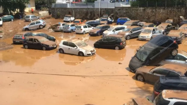 Η photo που συγκλονίζει από τη νεροποντή στο Μαρούσι