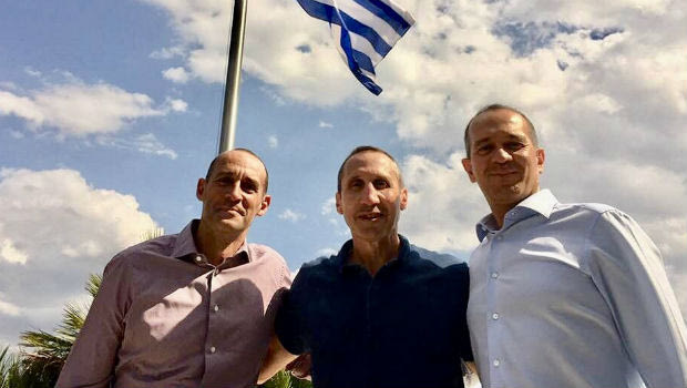 Οι Αγγελόπουλοι συναντήθηκαν με τον Μπλατ