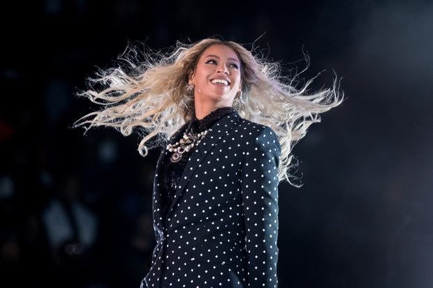 Η Beyonce τραγούδησε με τη διάστερη εμφάνιση του Βαράν