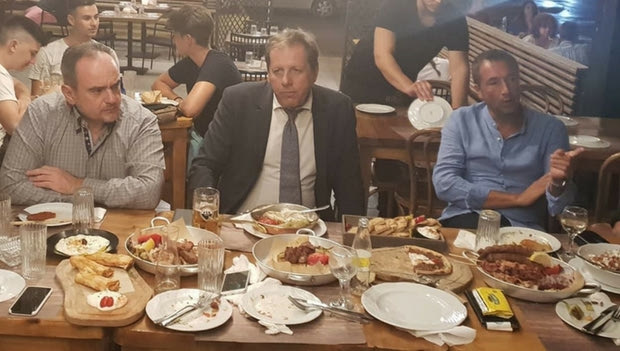 Για κεμπάπ Αγγελόπουλος – Μπάνκι στη Νέα Φιλαδέλφεια