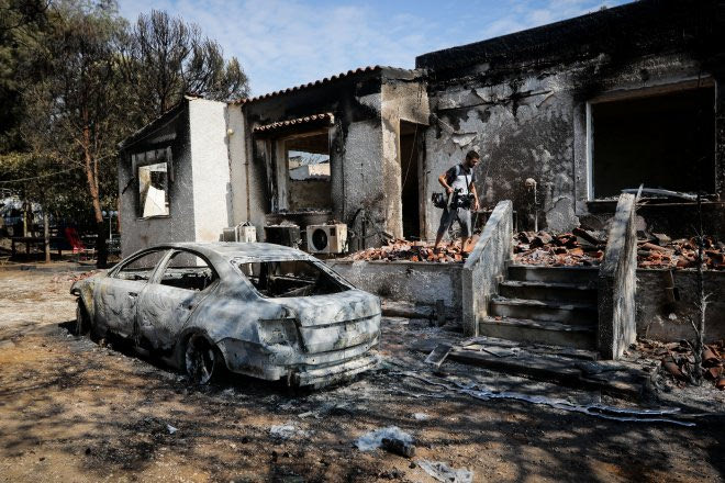 Φωτιά στο Μάτι: Ποιος φταίει για το πολεοδομικό έγκλημα;