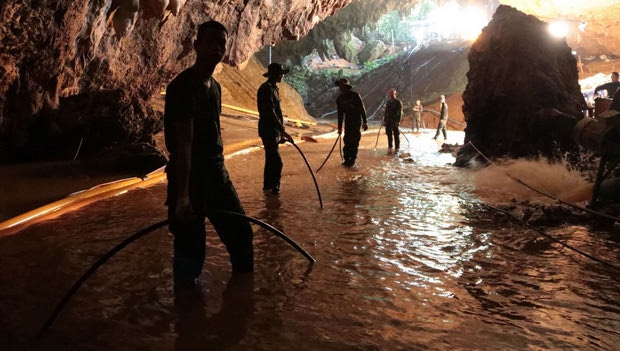 Μπαρτσελόνα και Ρεάλ προσκαλούν τα παιδιά από την Ταϊλάνδη σε “Camp Nou” και “Bernabeu”