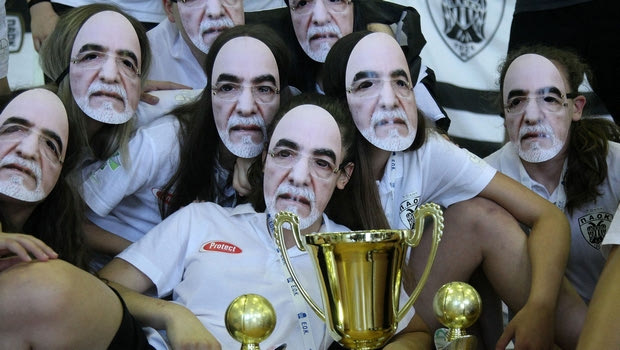 Με μάσκες του Ιβάν Σαββίδη οι Κορασίδες του ΠΑΟΚ