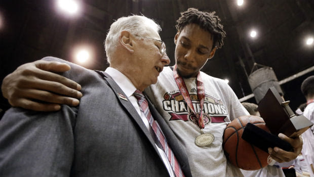 Στην Κύμη ο Κρις Χόρτον