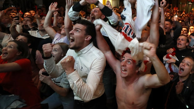 Ένα γήπεδο όλη η Αγγλία: το “yeaaaaaah” της πρόκρισης (VIDEOS)