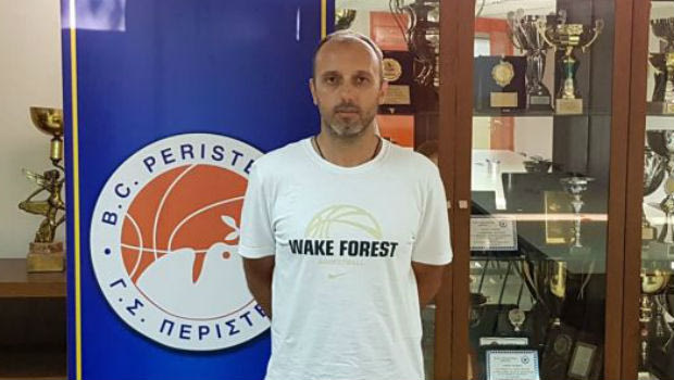 Επισήμως στο Περιστέρι ο Παπαμάρκος