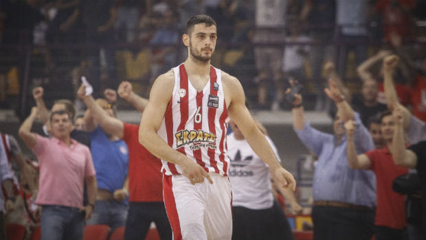 Σταθμός το ραντεβού, προορισμός η συμφωνία για Παπαπέτρου και Ολυμπιακό
