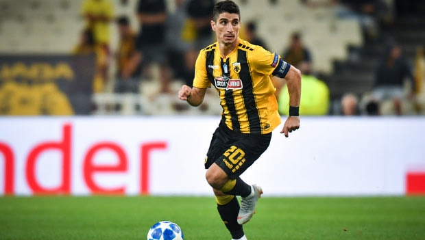 VIDEO: Η εκτέλεση πέναλτι του Μάνταλου για το 1-0 της ΑΕΚ