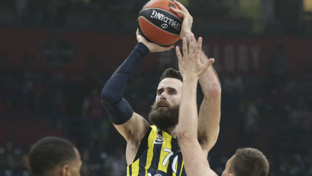 Ντατόμε: “Ο Ομπράντοβιτς θα έφευγε, αν δεν μπορούσε να δουλέψει”
