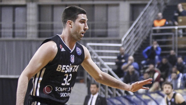 Υπέγραψε στην Νταρουσάφακα ο Ντίμπλερ