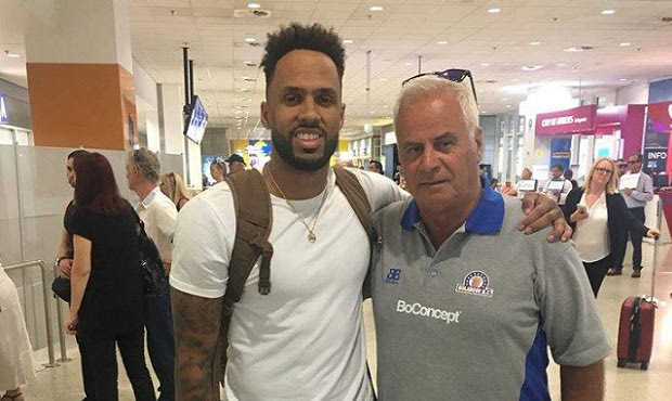 Έφτασε στην Ελλάδα και ο Ντόρσεϊ