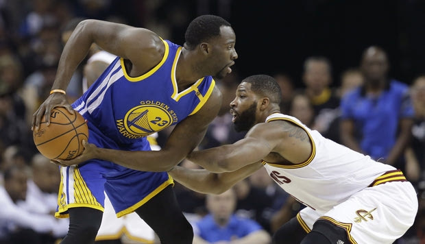 “Έπαιξαν μπουνιές” σε κλαμπ οι Tristan Thompson και Draymond Green!
