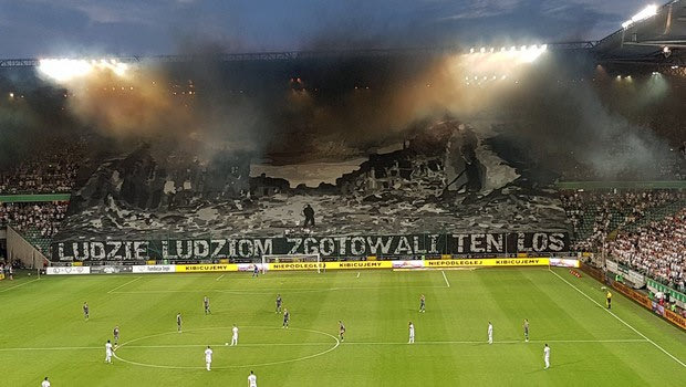 Το συγκλονιστικό πανό της Λέγκια για την Εξέγερση της Βαρσοβίας (VIDEO)