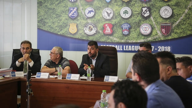 Η διαφορά Super League – Football League και η απόφαση της ΕΠΟ για τις 14 ομάδες