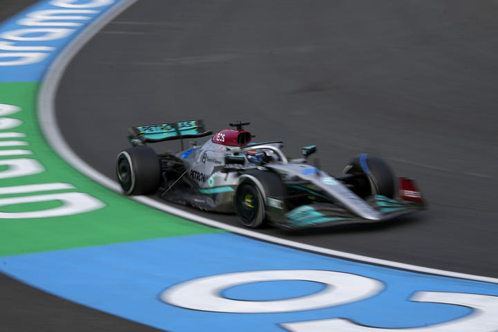 Formula 1, GP Ολλανδίας: Ο Ράσελ επικεφαλής του 1-2 της Mercedes, μπελάδες για Φερστάπεν στις πρώτες δοκιμές