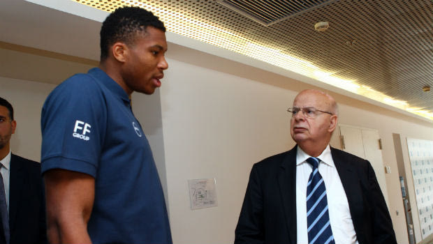 Γιώργος Βασιλακόπουλος στο Sport24.gr: “Ολοι ξέρουμε πως πήρε το διαβατήριο ο Γιάννης”