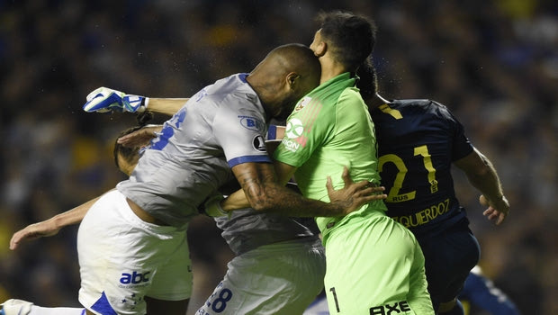 “Πόλεμος” για αποβολή μέσω VAR στο Copa Libertadores (VIDEO)