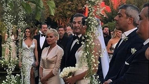 Παντρεύτηκαν Αντώνης Ρέμος – Υβόννη Μπόσνιακ
