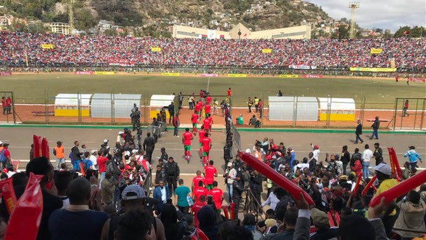Τραγωδία με έναν νεκρό και 37 τραυματίες πριν από το Μαδαγασκάρη – Σενεγάλη