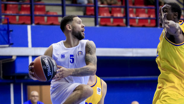 Δια χειρός Οκερεαφόρ ο Χολαργός, 76-74 το Περιστέρι