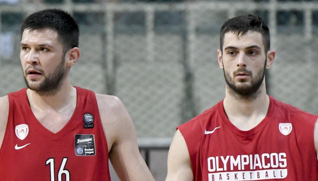 Παπανικολάου για Παπαπέτρου: “Μέσα στις 4 γραμμές δεν υπάρχουν φιλίες”
