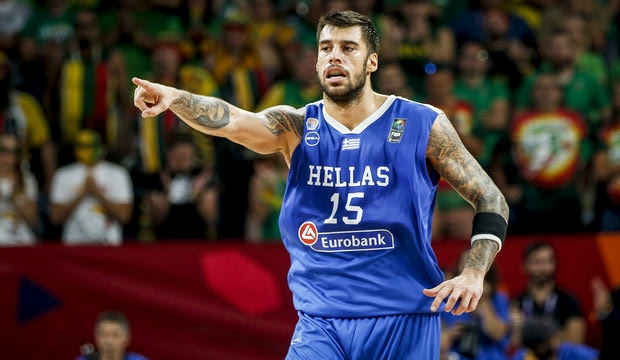 VIDEO: Απίστευτη no look ασίστ του Πρίντεζη στον Μήτογλου