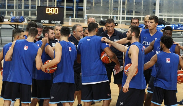 Σκουρτόπουλος: “Πρόβλημα η άμυνα”