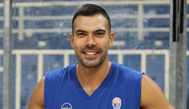 Δεν σκέφτεται την επιστροφή στην Ελλάδα ο Σλούκας