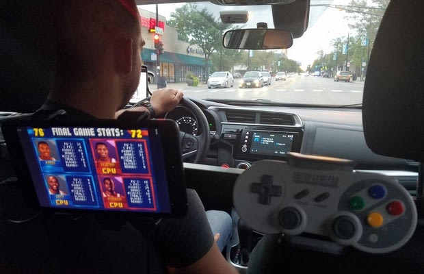 Το απόλυτο UBER προσφέρει στον επιβάτη το NBA Jam!