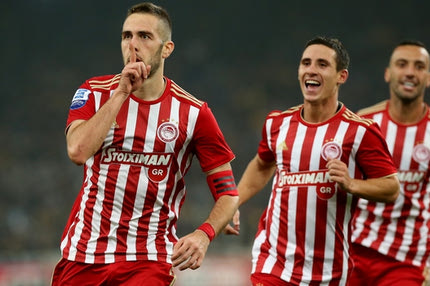 ΑΕΚ – Ολυμπιακός 0-1: Με εκπληκτικό γκολ του Φορτούνη προηγήθηκε ο Ολυμπιακός