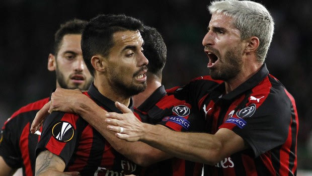 Europa League: Όρθια στη Σεβίλλη η Μίλαν, πρόκριση στους “32” για την Άρσεναλ του Παπασταθόπουλου