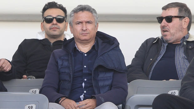 Έντονα παράπονα Σπανού σε Γραμμένο για τη διαιτησία