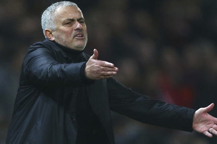 Μάντσεστερ Γιουνάιτεντ: 27 εκατ. λόγοι να μην απολύσει τον Μουρίνιο