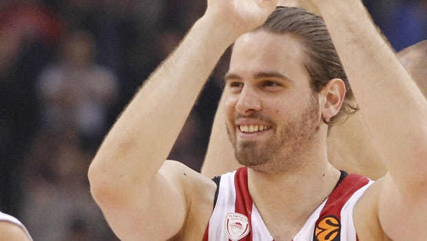 Μπόγρης: “Σε αυτά τα ματς παίζεις και με ένα πόδι”