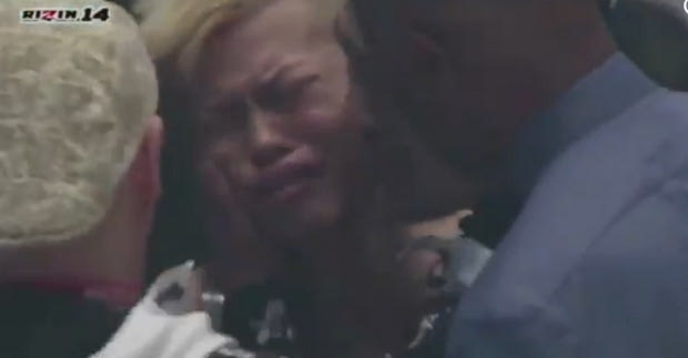 Ο Mayweather μετέτρεψε τον αγώνα επίδειξης σε “εφιάλτη” για τον Ιάπωνα