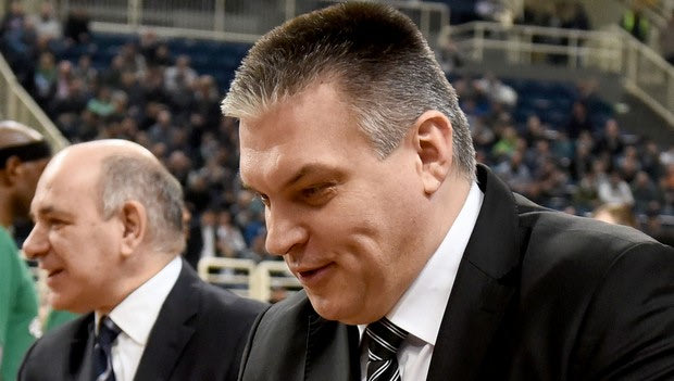 Παράνοια: Ο Πασούτιν το… έσκασε από την Καντού και ήδη προπονεί άλλη ομάδα